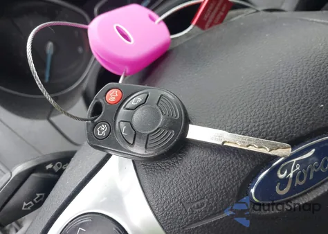 2014 Ford Focus Se from USA, damaged, VIN 1FADP3F27EL244652